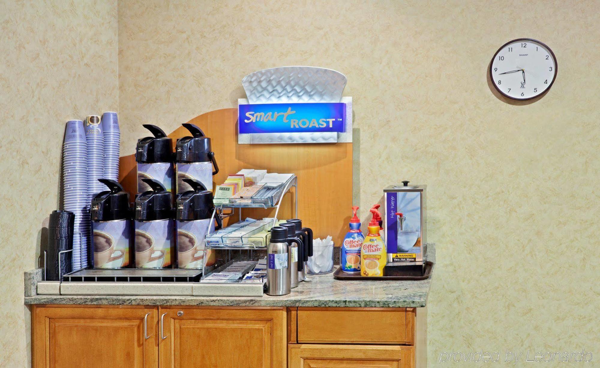 Holiday Inn Express & Suites Cheney By Ihg Ngoại thất bức ảnh